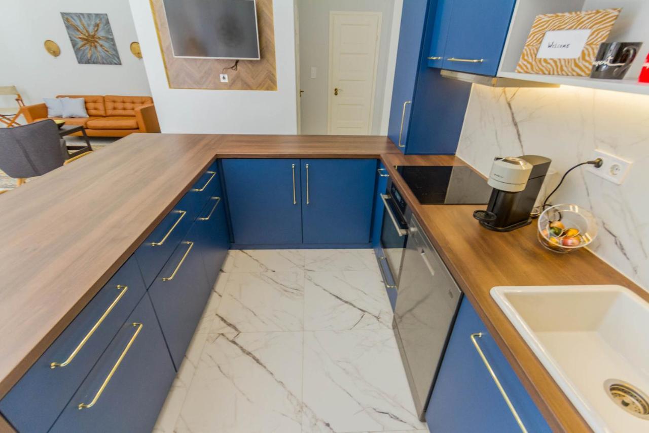 Bengt Kiraly Str. Apartman *